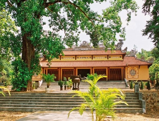 CHÙA THIỀN TÔN, HUẾ - NƠI PHÁT XUẤT DÒNG THIỀN LIỄU QUÁN Ở VIỆT NAM