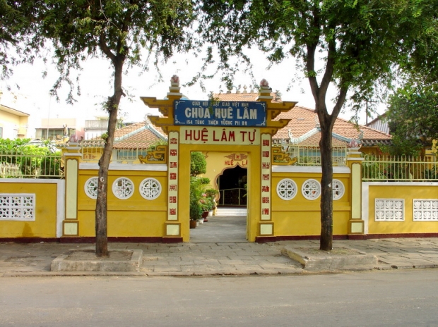 CHÙA HUỆ LÂM