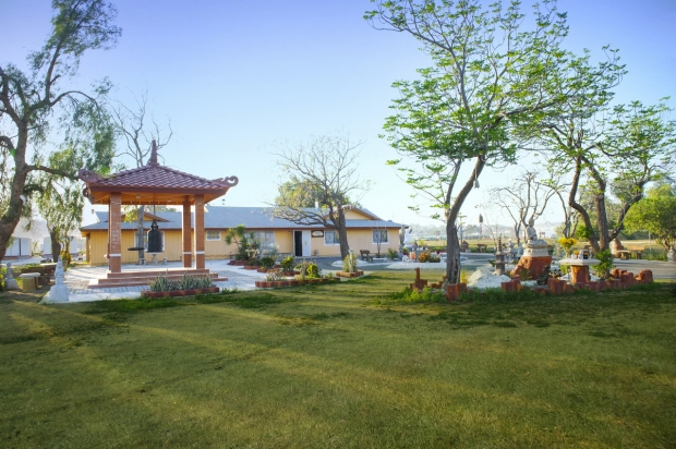 CHÙA HƯƠNG SEN, PERRIS - HOA KỲ