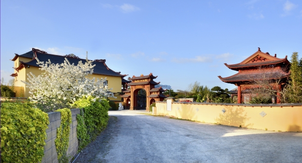 CHÙA VẠN HẠNH, PHÁP