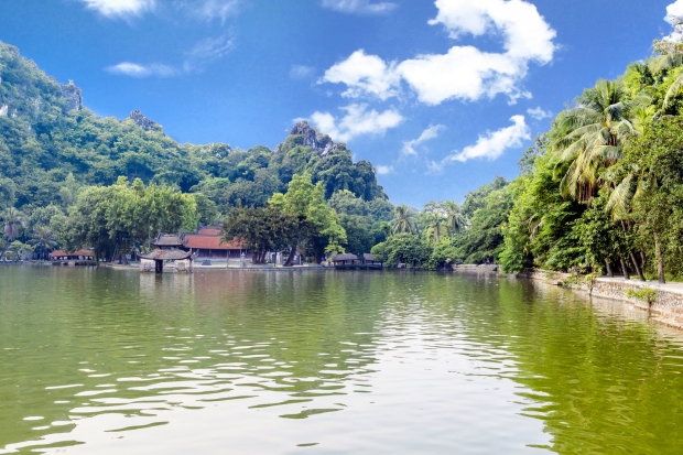 CHÙA THẦY, HÀ NỘI.