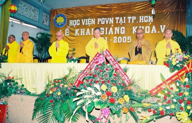HỌC VIỆN PHẬT GIÁO VIỆT NAM TẠI TP. HỒ CHÍ MINH - NGÔI TRƯỜNG PHẬT HỌC: ĐẦY ẮP NHỮNG KỶ NIỆM - TẬP 4.