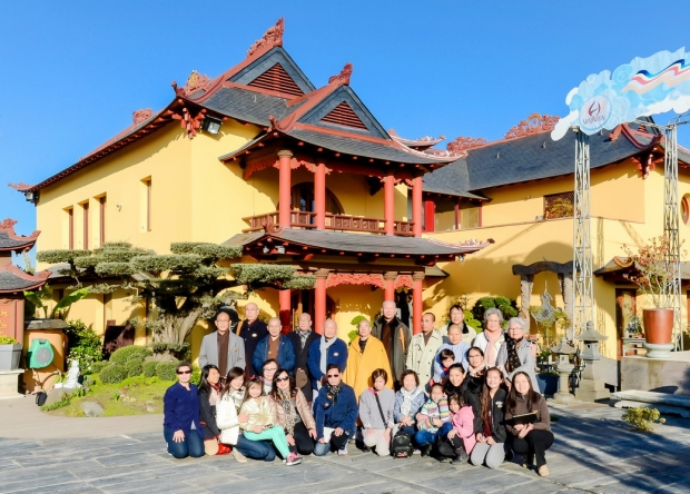 CHÙA VẠN HẠNH, SAINT HERBLAIN, PHÁP - THAM QUAN CÔNG VIÊN, BẢO TÀNG THÀNH PHỐ NANTES.