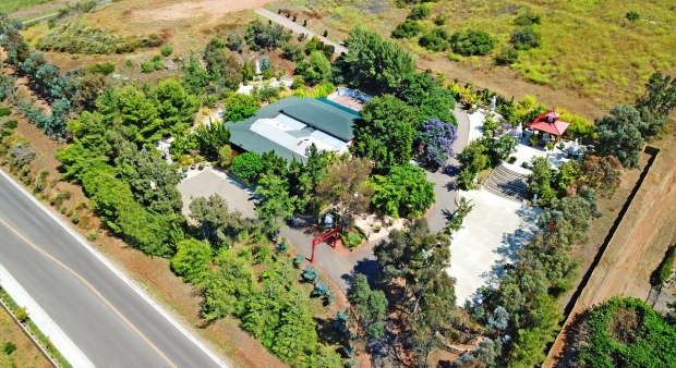 TU VIỆN PHÁP VƯƠNG, ESCONDIDO, CALIFORNIA, HOA KỲ.
