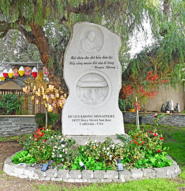 TU VIỆN HUYỀN KHÔNG, SAN JOSE, CALIFORNIA, HOA KỲ.