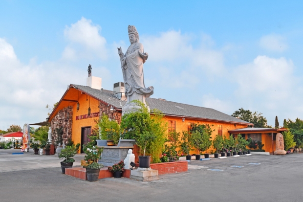 TU VIỆN BỒ ĐỀ, BAKERSFIELD, CALIFORNIA, HOA KỲ.