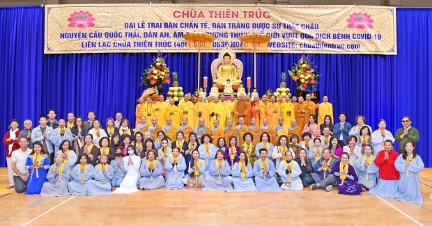 CHÙA THIÊN TRÚC, SAN JOSE (HOA KỲ) TỔ CHỨC ĐÀN DƯỢC SƯ THẤT CHÂU VÀ TIỆC CHAY.