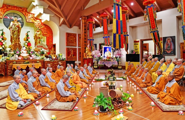 CHÙA ĐỨC VIÊN, SAN JOSE TỔ CHỨC ĐÊM TƯỞNG NIỆM SƯ BÀ TỌA CHỦ NHÂN HÚY NHẬT LẦN THỨ 23.
