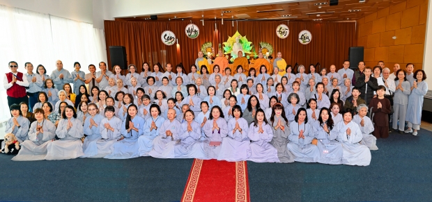 TRANG NGHIÊM KHÓA TU MÙA HÈ