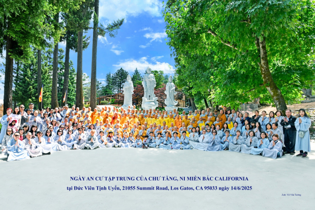 TRANG NGHIÊM NGÀY AN CƯ TẬP TRUNG CHƯ TĂNG, NI MIỀN BẮC CALIFORNIA TẠI ĐỨC VIÊN TỊNH UYỂN, LOS GATOS, HOA KỲ.