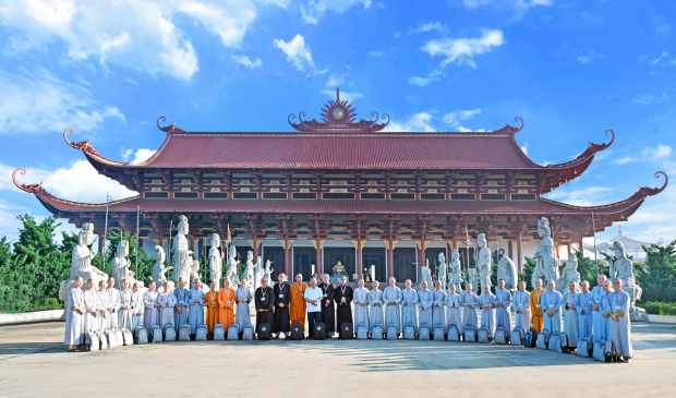 VIẾNG CHÙA QUỐC ÂN KHẢI TƯỜNG, ĐỒNG NAI.